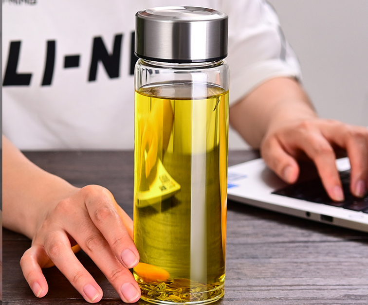 Stainless Steel vs Glass Bottles: Which Is Better for Daily Use?